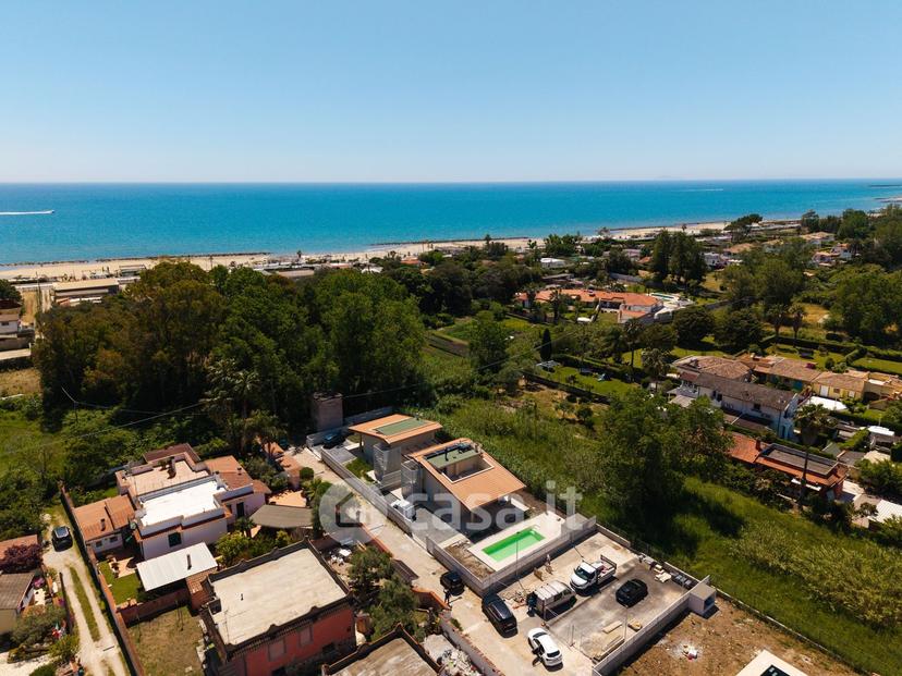 Villa in Via Terracina 58 — foto 33 di 61