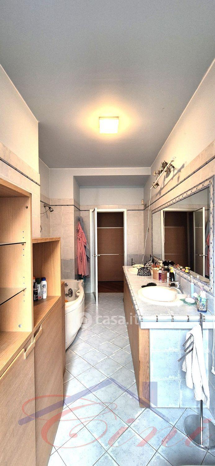 Trilocale in Piazza Manzoni — foto 26 di 27