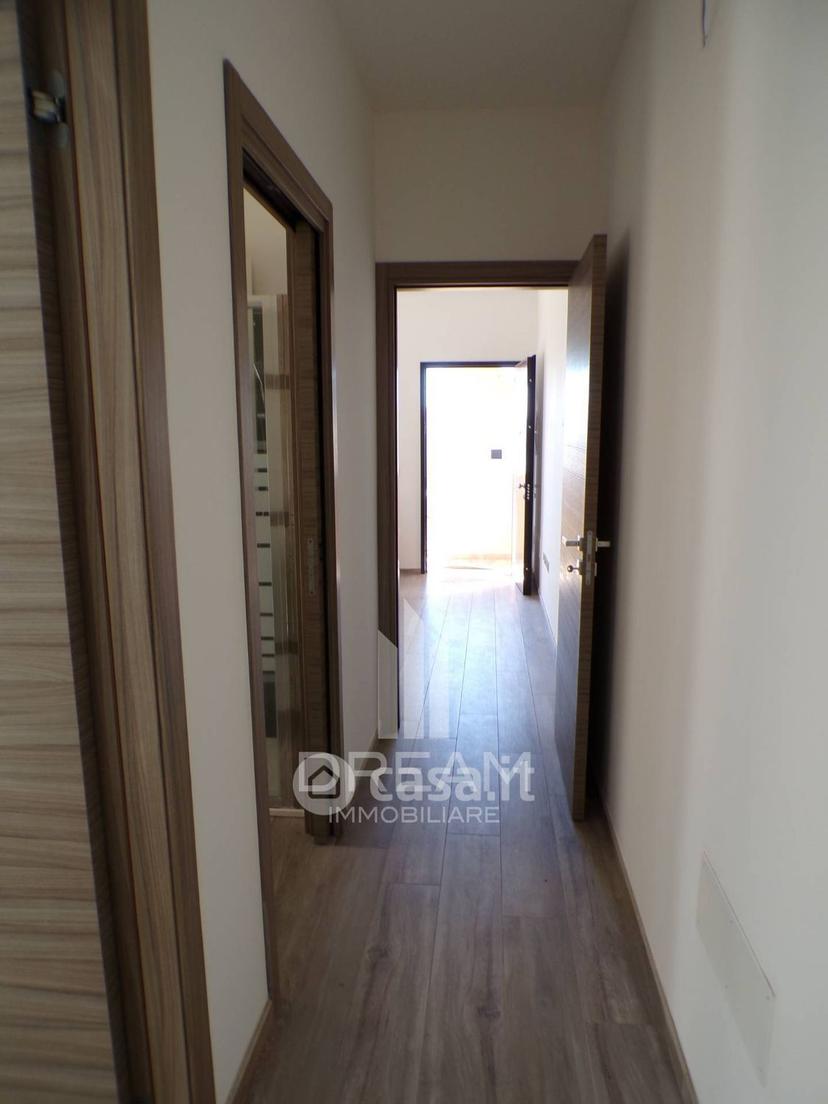 Trilocale in Via Gorizia — foto 2 di 19