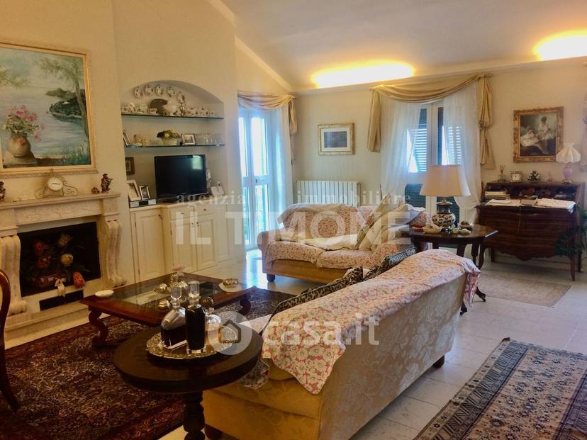Trilocale in Via Cornice di Sant'Ambrogio — foto 22 di 31