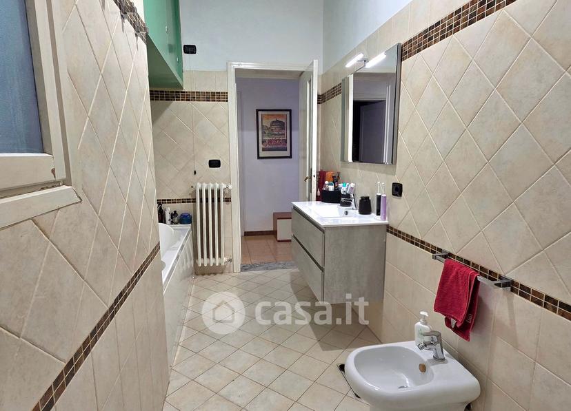 Quadrilocale in Via Toma 19 — foto 23 di 39