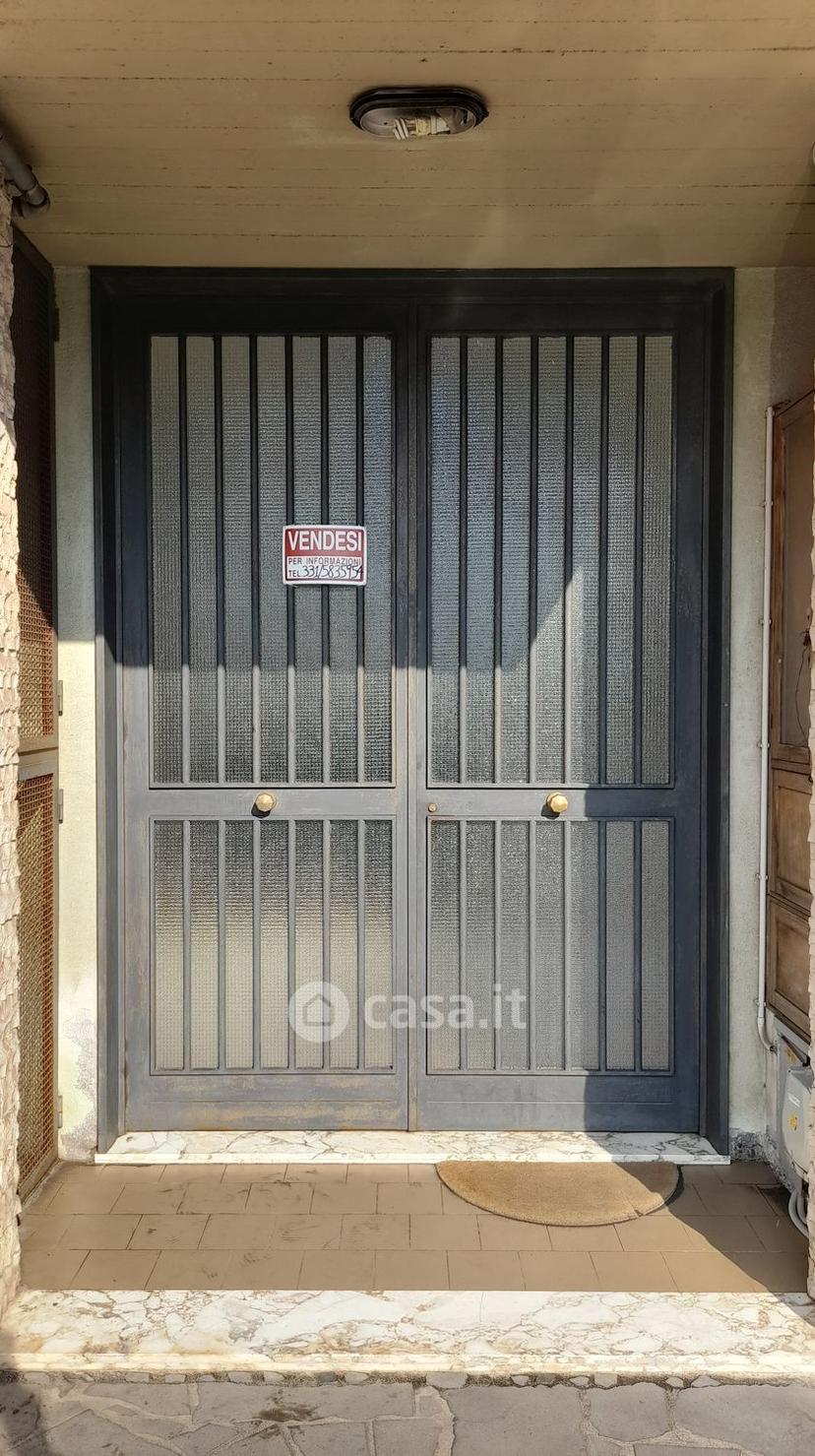 Quadrilocale in Via Fiume 74 — foto 5 di 30