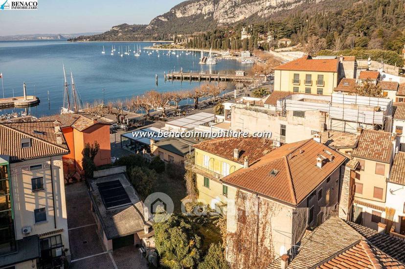 Villa in Lungo Lago Regina Adelaide — foto 13 di 16