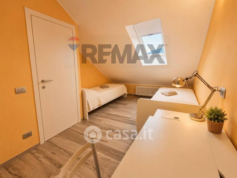 Trilocale in Via Fratelli Scavini 500 — foto 14 di 23