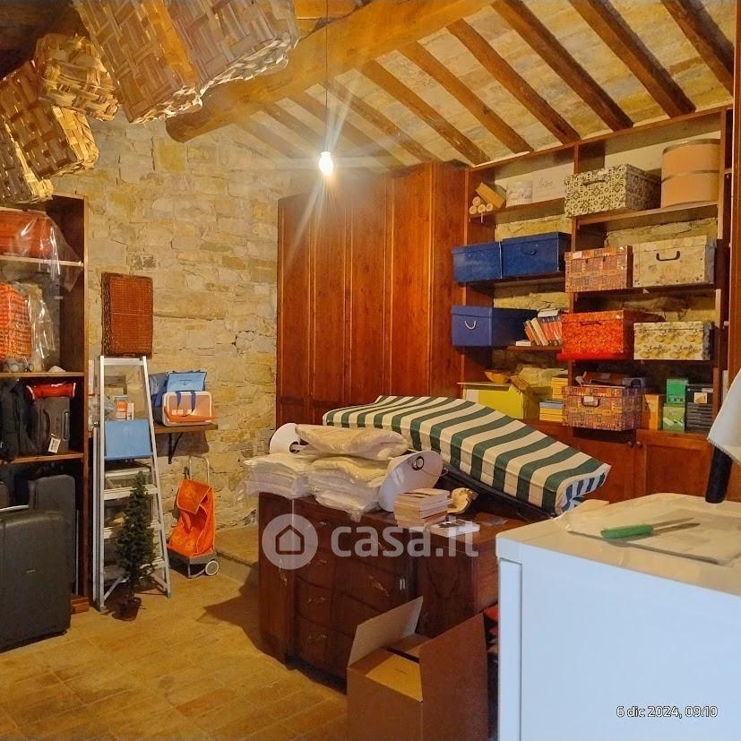 Villa in Strada Senza Nome 53011 — foto 44 di 45