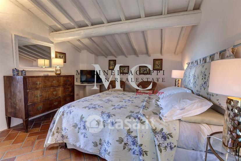 Villa in Piazza Giacomo Matteotti — foto 30 di 48