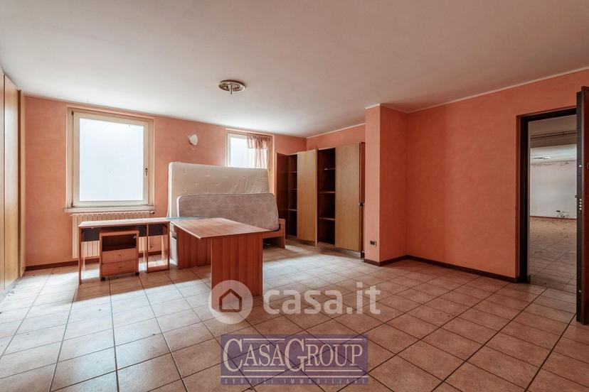 Villa in Via Enrico Fermi — foto 5 di 31