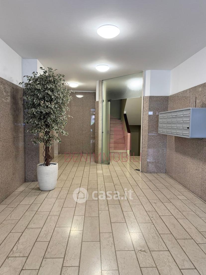 Quadrilocale in Via Rodi 58 — foto 9 di 19