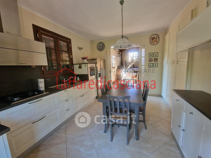 Villa in Via Rospicciano — foto 6 di 39