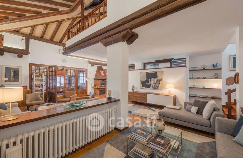 Villa in Via Scapacchiò — foto 8 di 21