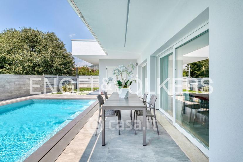 Villa in Via Alessandro Volta — foto 20 di 27