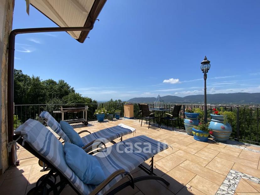 Villa in Castelnuovo — foto 8 di 72