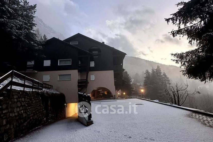 Trilocale in Via Bagni Nuovi 8 — foto 19 di 22