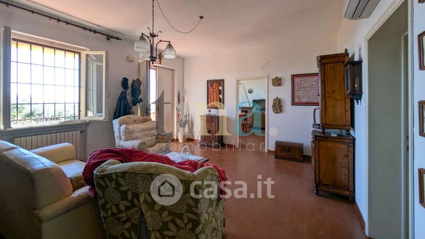 Villa in Via Cecinese — foto 3 di 56