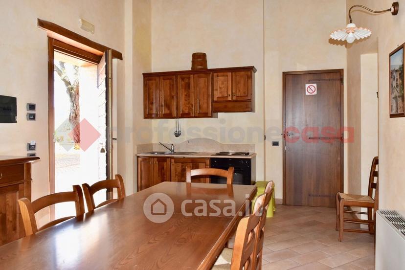 Trilocale in Viale Trasimeno 100 — foto 11 di 18