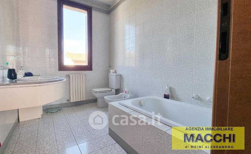 Villa in Via Vespucci 43 — foto 15 di 34