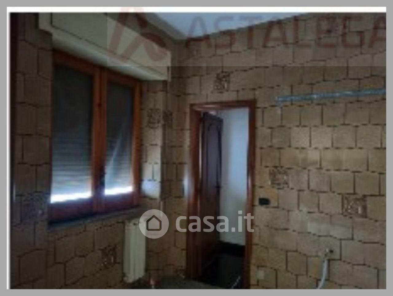 Appartamento in Via Trento E Trieste