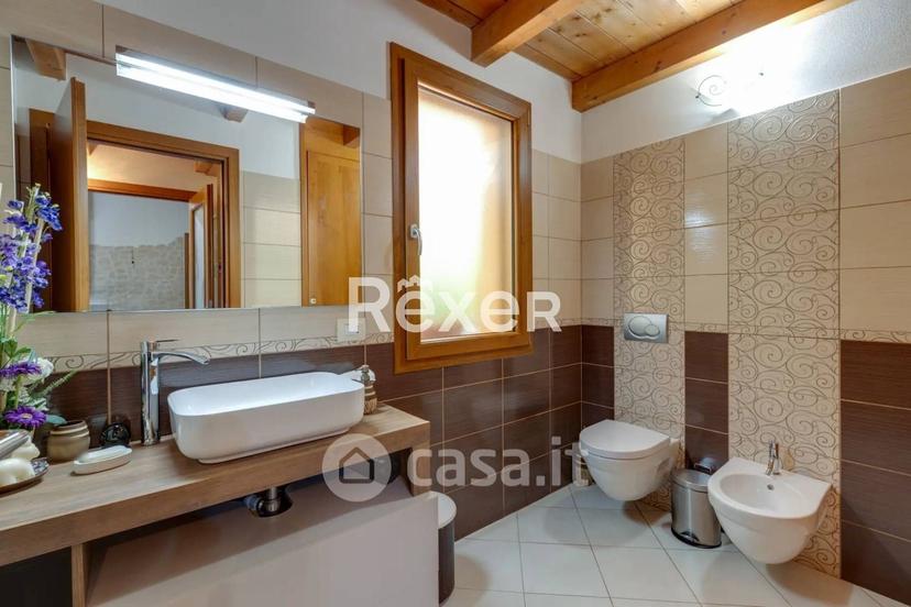 Villa in Sp13 — foto 14 di 33