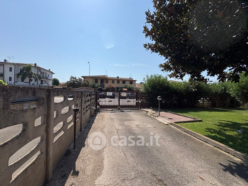 Trilocale in Via Teodorico 18 — foto 28 di 39