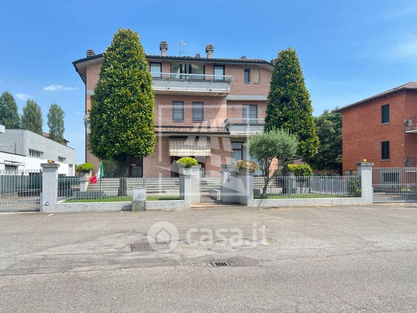 Villa in Via Terezin 5 — foto 11 di 40