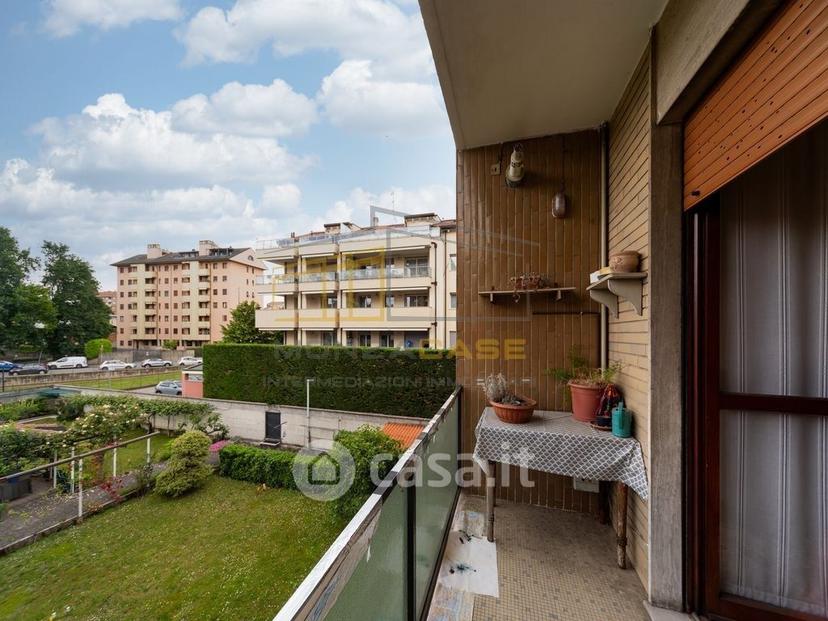 Trilocale in Viale Campania 56 — foto 35 di 35