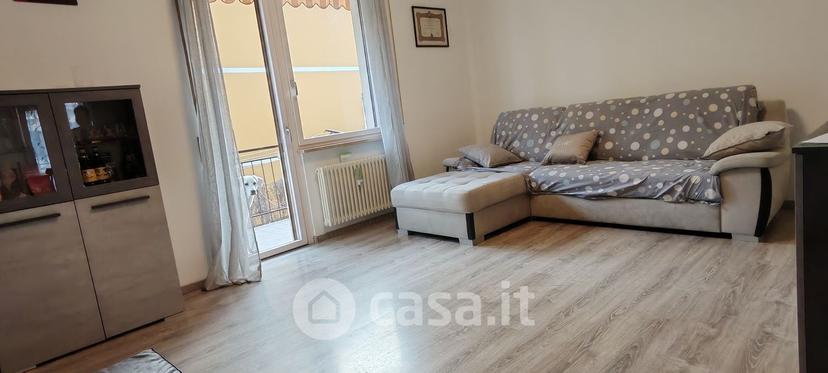 Trilocale in Via Fratelli Bandiera 2 — foto 15 di 31