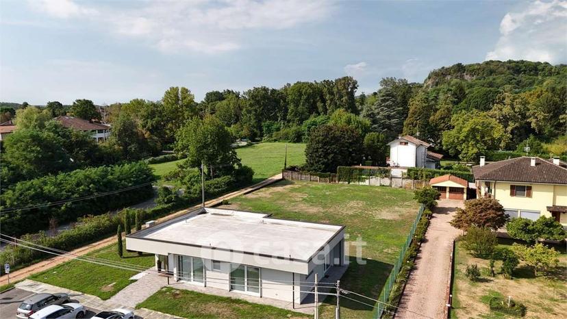 Villa in Via Giacomo Leopardi 77 — foto 35 di 36