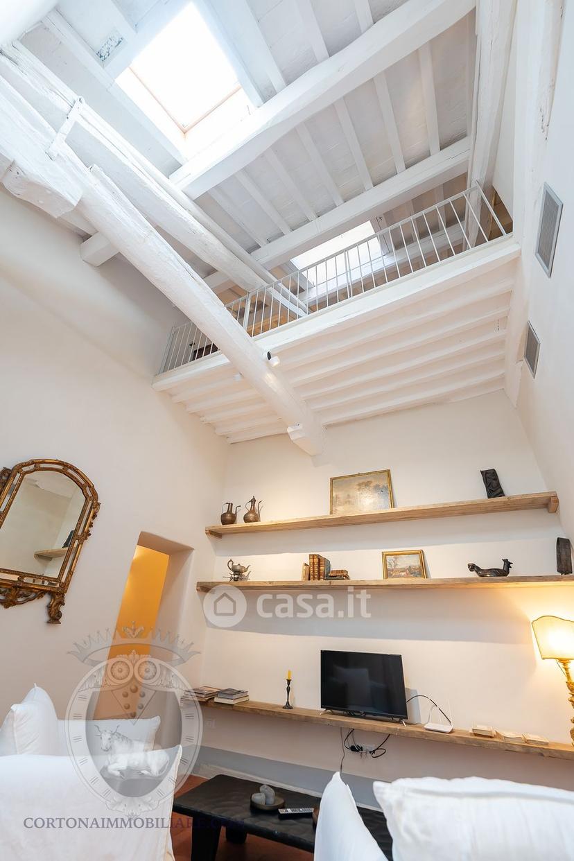Appartamento in Via S. Margherita 11 — foto 4 di 34