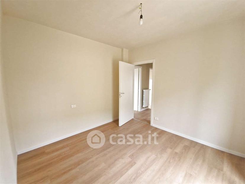Trilocale in Via IV Novembre 50 — foto 15 di 38
