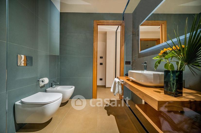 Villa in Via Caio Duilio — foto 32 di 45