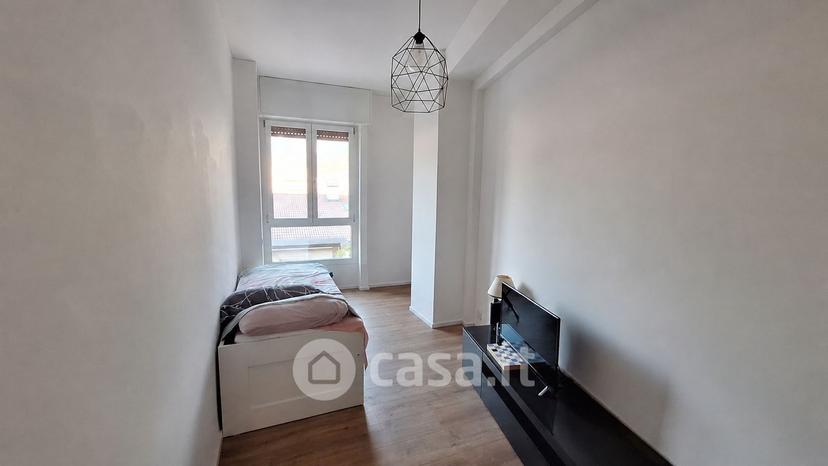 Trilocale in Via Fratelli Cairoli 50 — foto 6 di 15