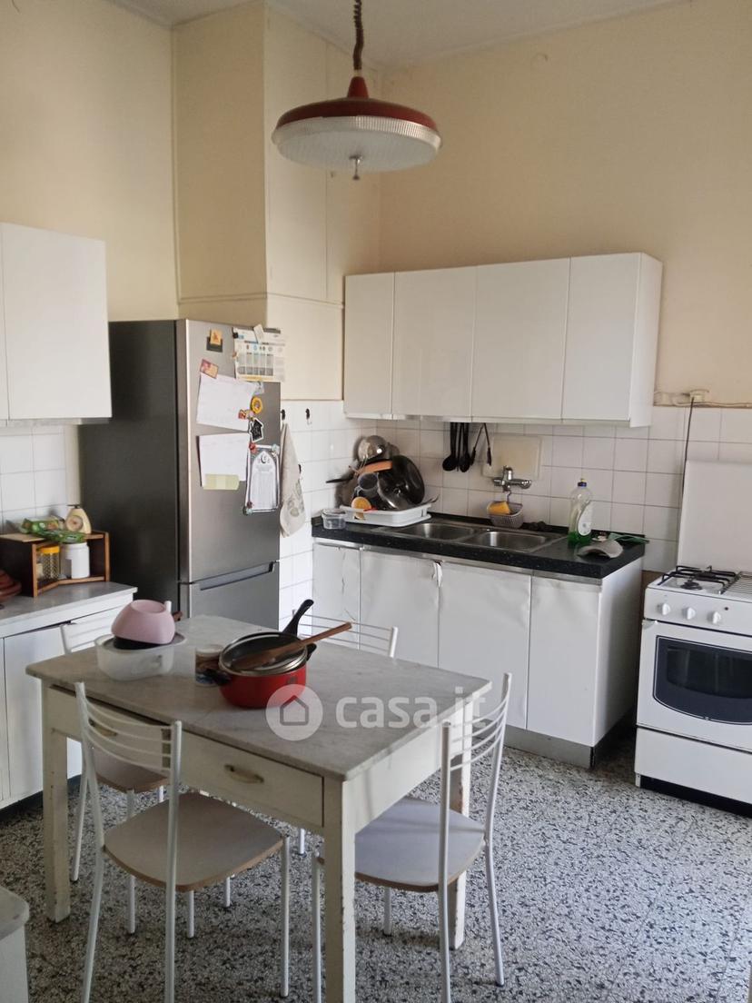 Stanza in Via Ficarazzi — foto 22 di 22