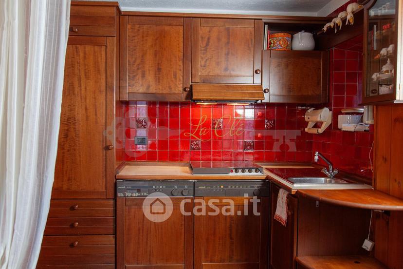 Quadrilocale in Frazione Biolley 69 — foto 8 di 28