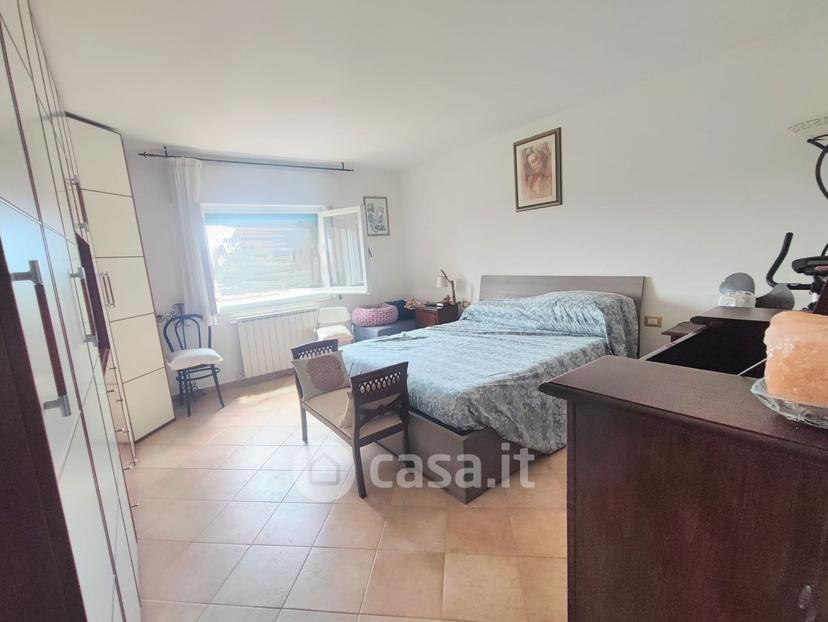 Quadrilocale in Via IV Novembre — foto 4 di 18