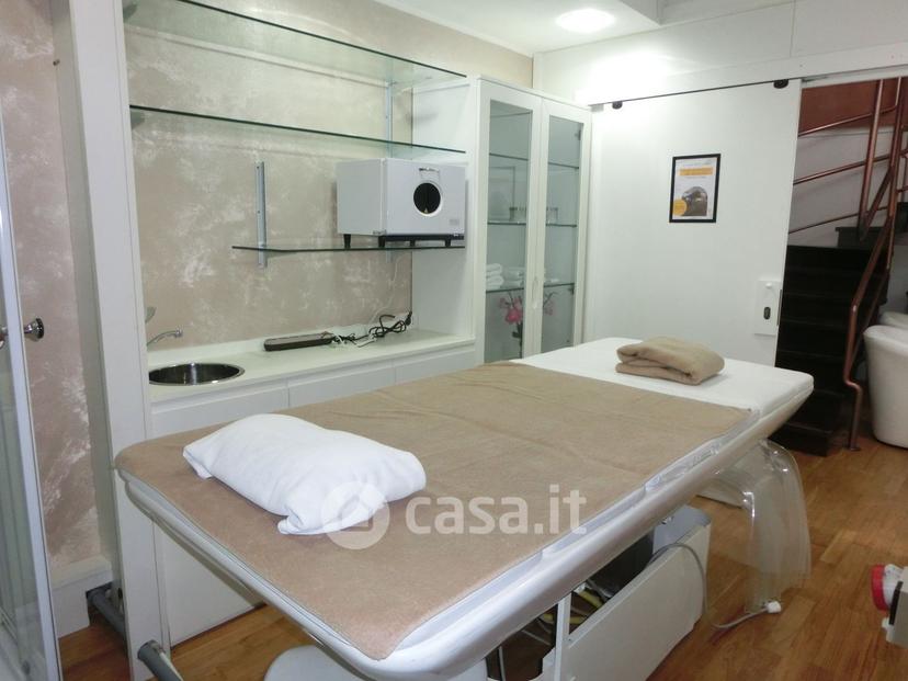 Quadrilocale in Via delle Vecchie Scuderie 59 — foto 43 di 44