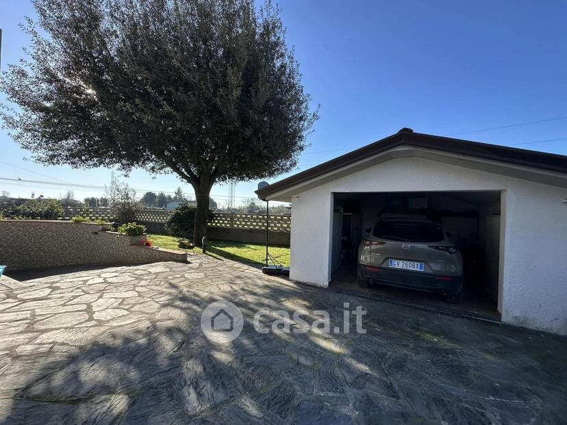 Villa in Via Romana — foto 40 di 40