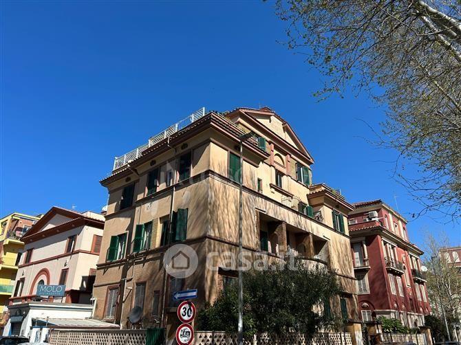 Trilocale in Via dei Navicellari — foto 5 di 30
