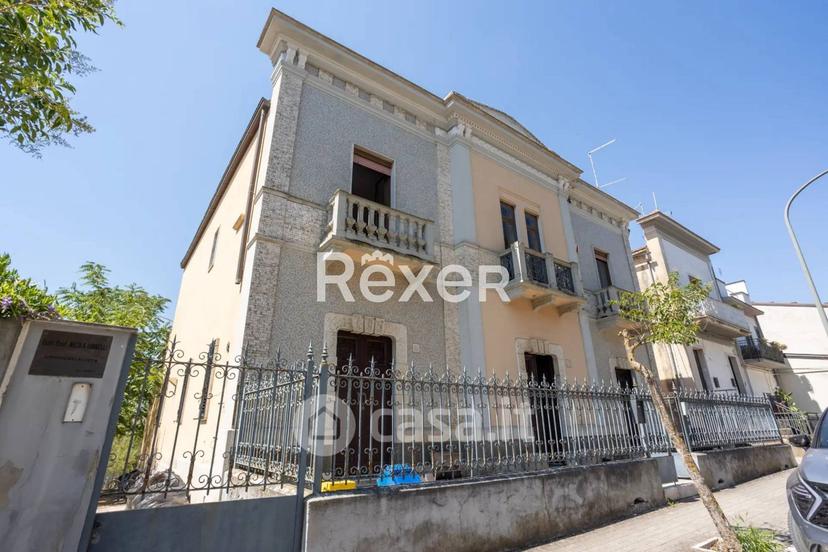 Quadrilocale in Piazza Caduti 8 — foto 23 di 27