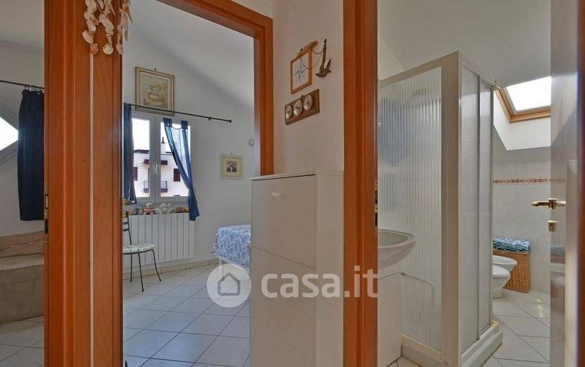 Trilocale in Via Soccorso 98 — foto 18 di 53
