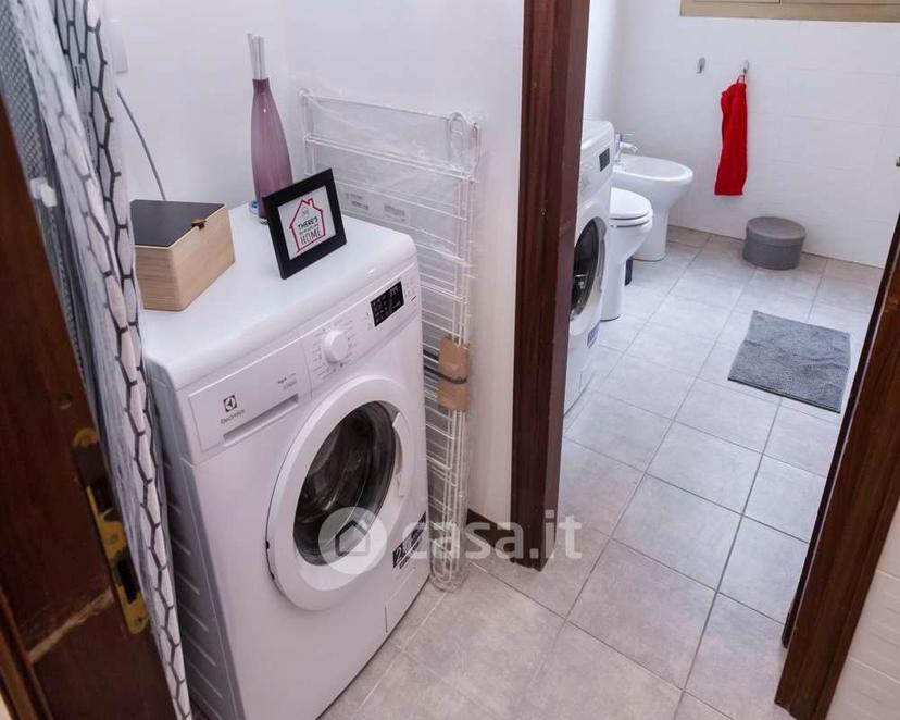 Stanza in Viale Giovanni Vicini 20 — foto 35 di 43