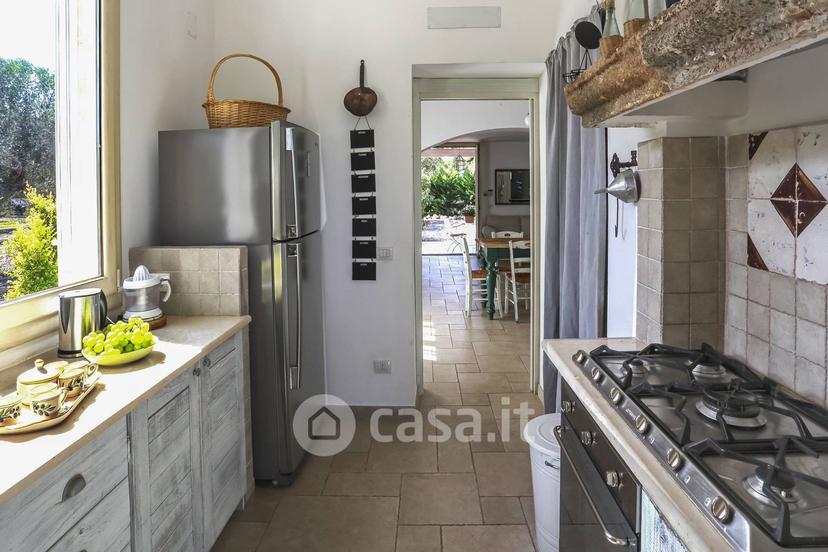 Villa in Via Taverna — foto 2 di 23