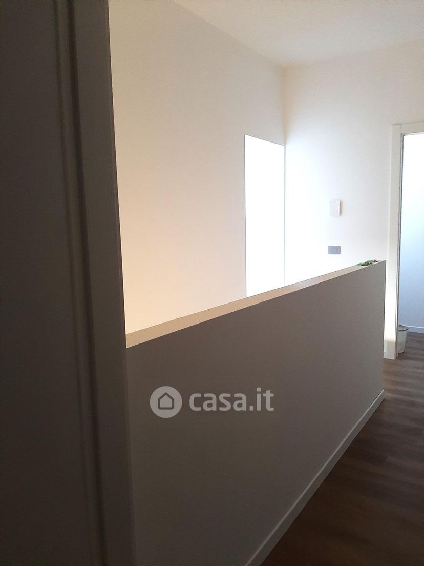Stanza in Via Aurelio Saffi — foto 2 di 25