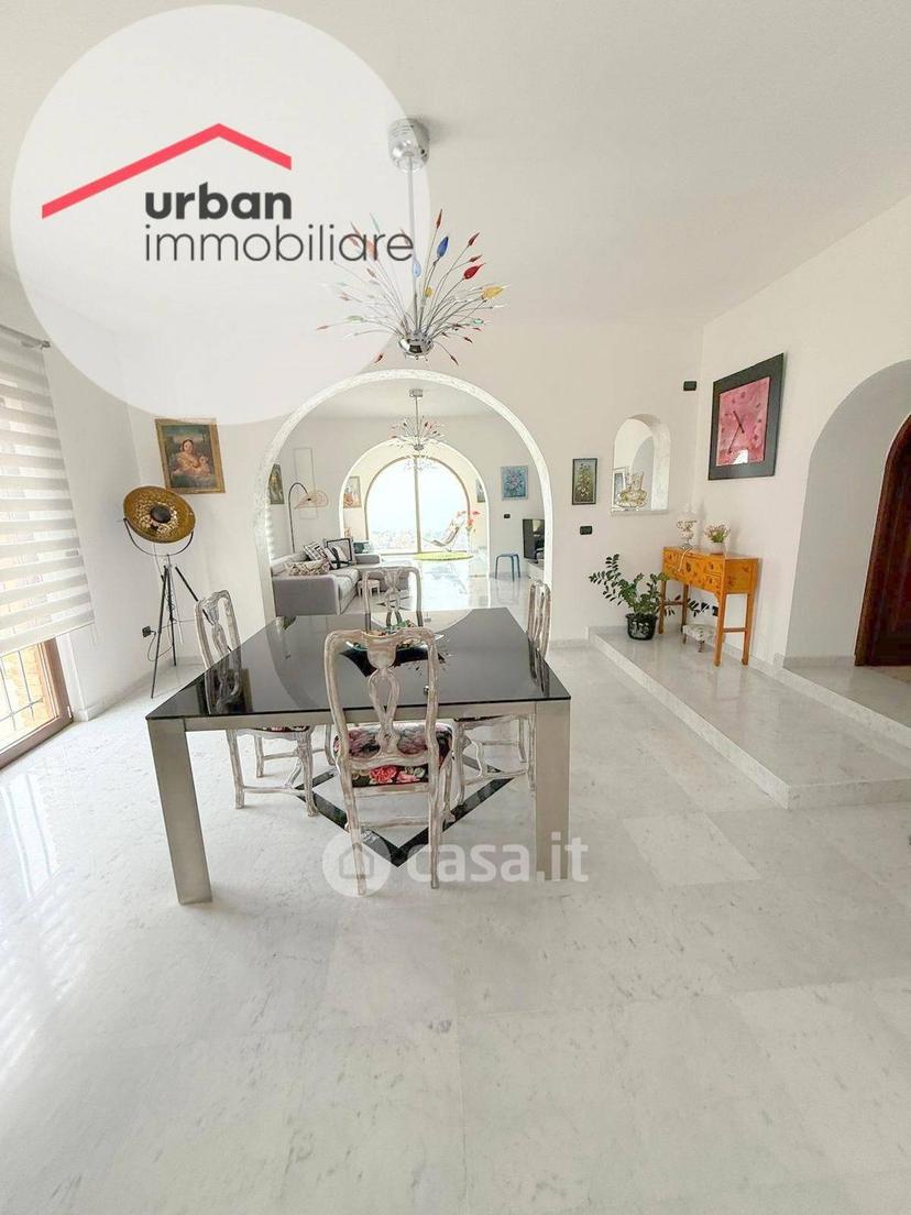 Villa in Via San Pietro — foto 8 di 16
