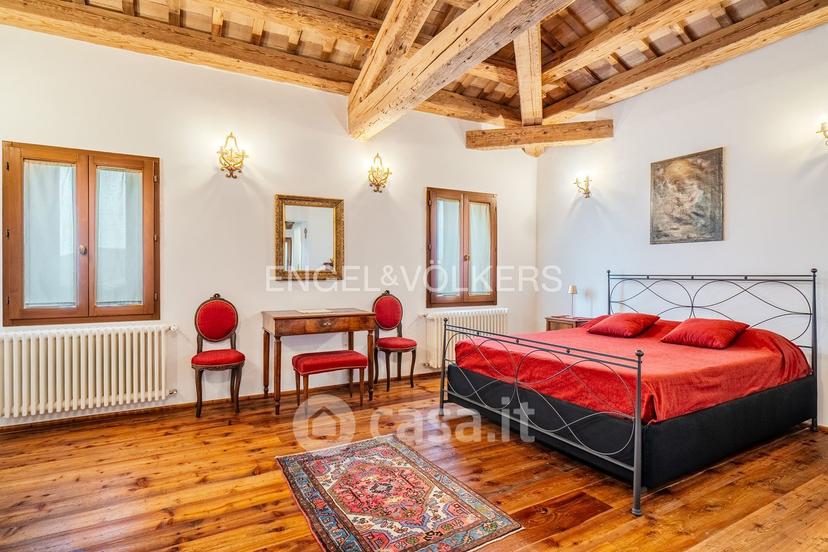 Villa in Via Roma — foto 10 di 20