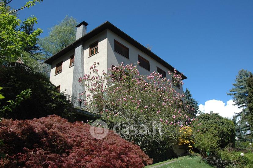 Villa in Via Sempione Nord 91 — foto 13 di 32