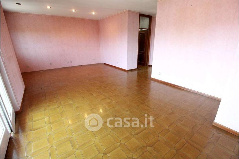 Quadrilocale in Via Fara 31 — foto 33 di 39