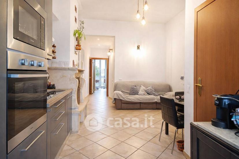 Bilocale in Via Farnesiana 26 — foto 15 di 18
