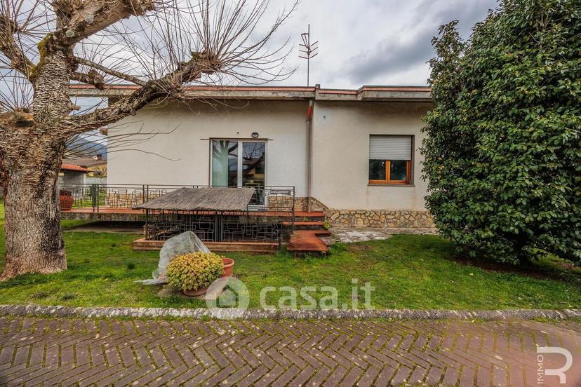 Villa in Via Mozza di Barga — foto 47 di 47