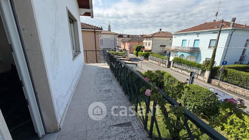 Trilocale in Via Monsignor G. Rizzi 58 — foto 31 di 37