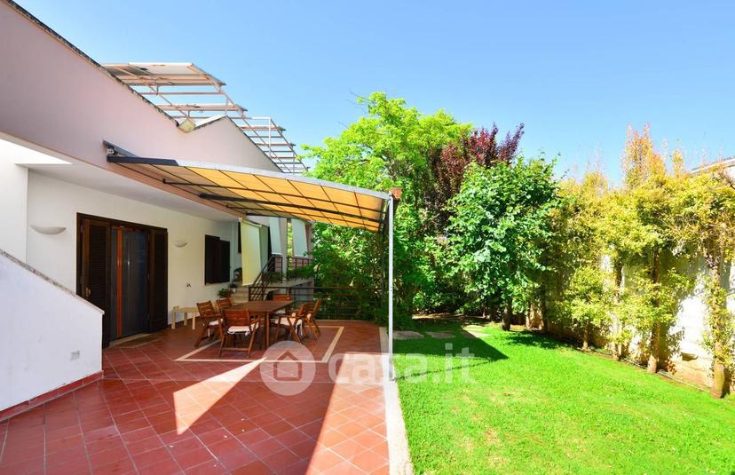 Villa in Via Prato — foto 2 di 21